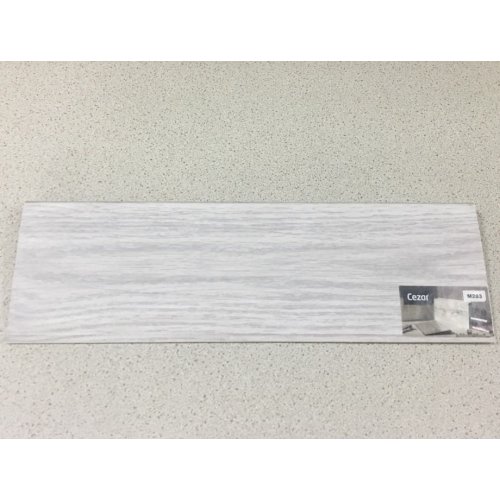 Плинтус Cezar Дуб M283 74x22x2500